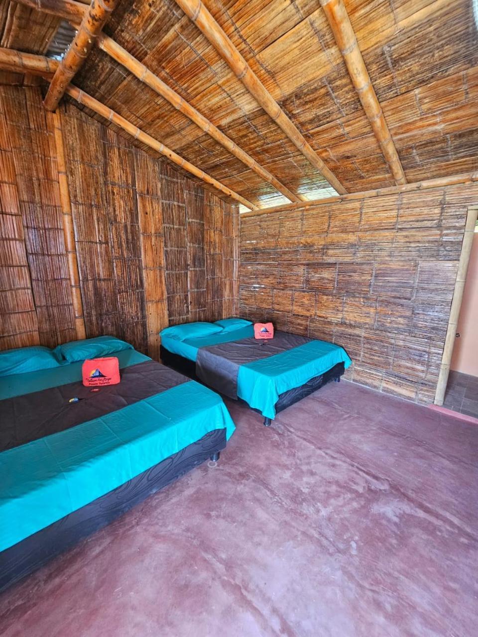 Estadero Los Hoyos Villavieja Ngoại thất bức ảnh