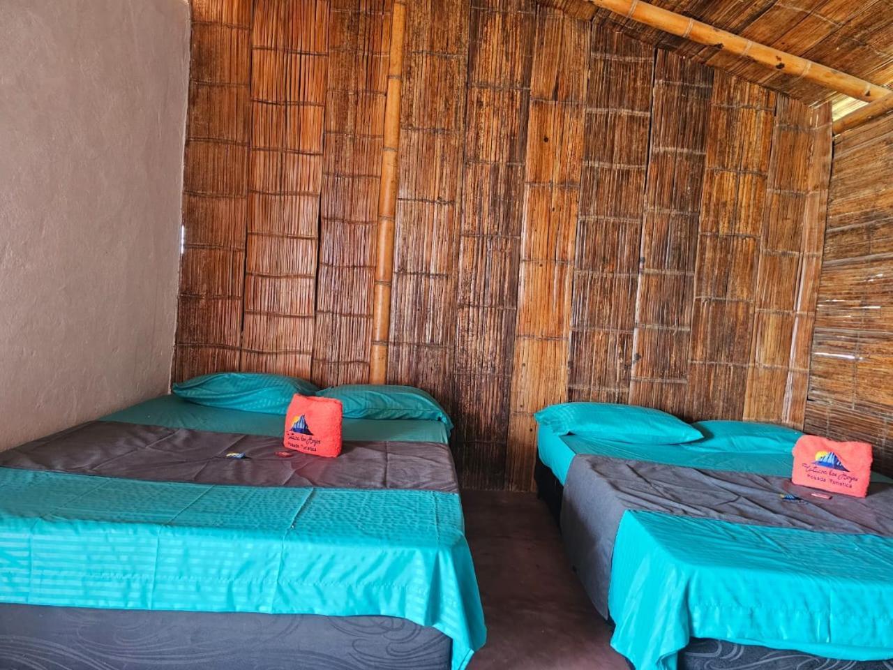 Estadero Los Hoyos Villavieja Ngoại thất bức ảnh
