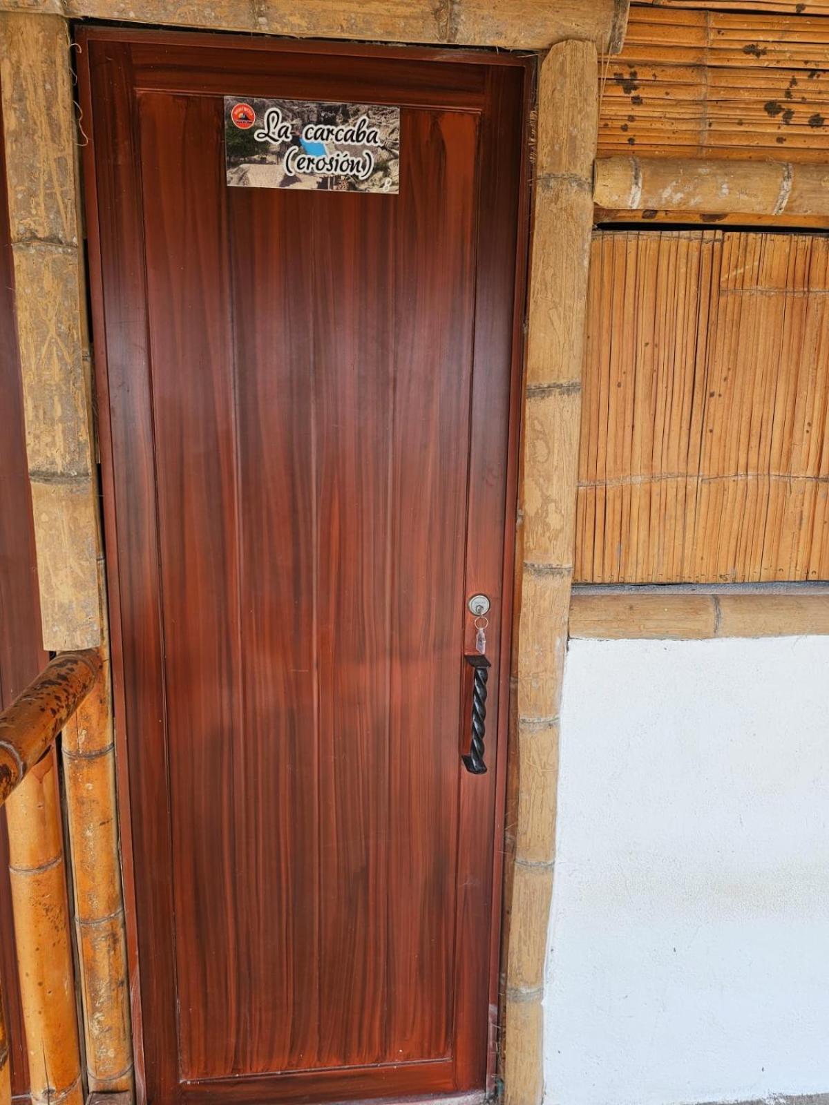 Estadero Los Hoyos Villavieja Ngoại thất bức ảnh