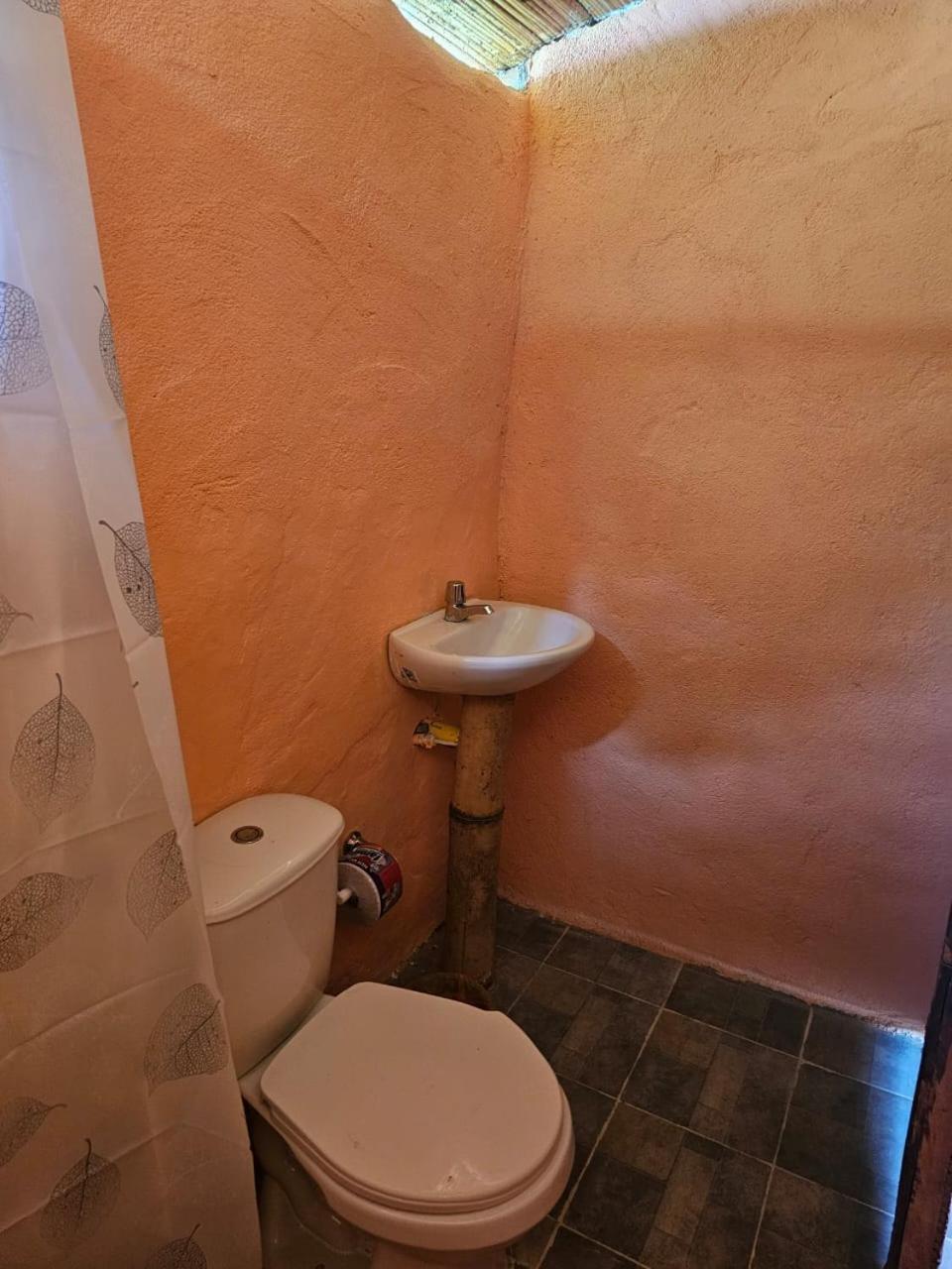 Estadero Los Hoyos Villavieja Ngoại thất bức ảnh