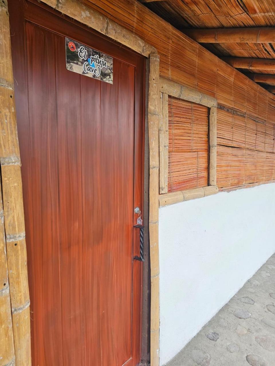 Estadero Los Hoyos Villavieja Ngoại thất bức ảnh