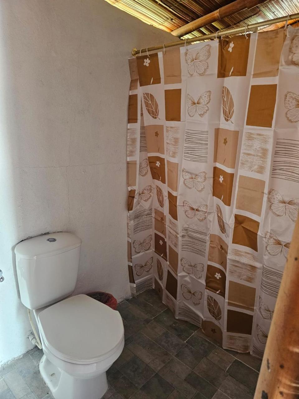 Estadero Los Hoyos Villavieja Ngoại thất bức ảnh