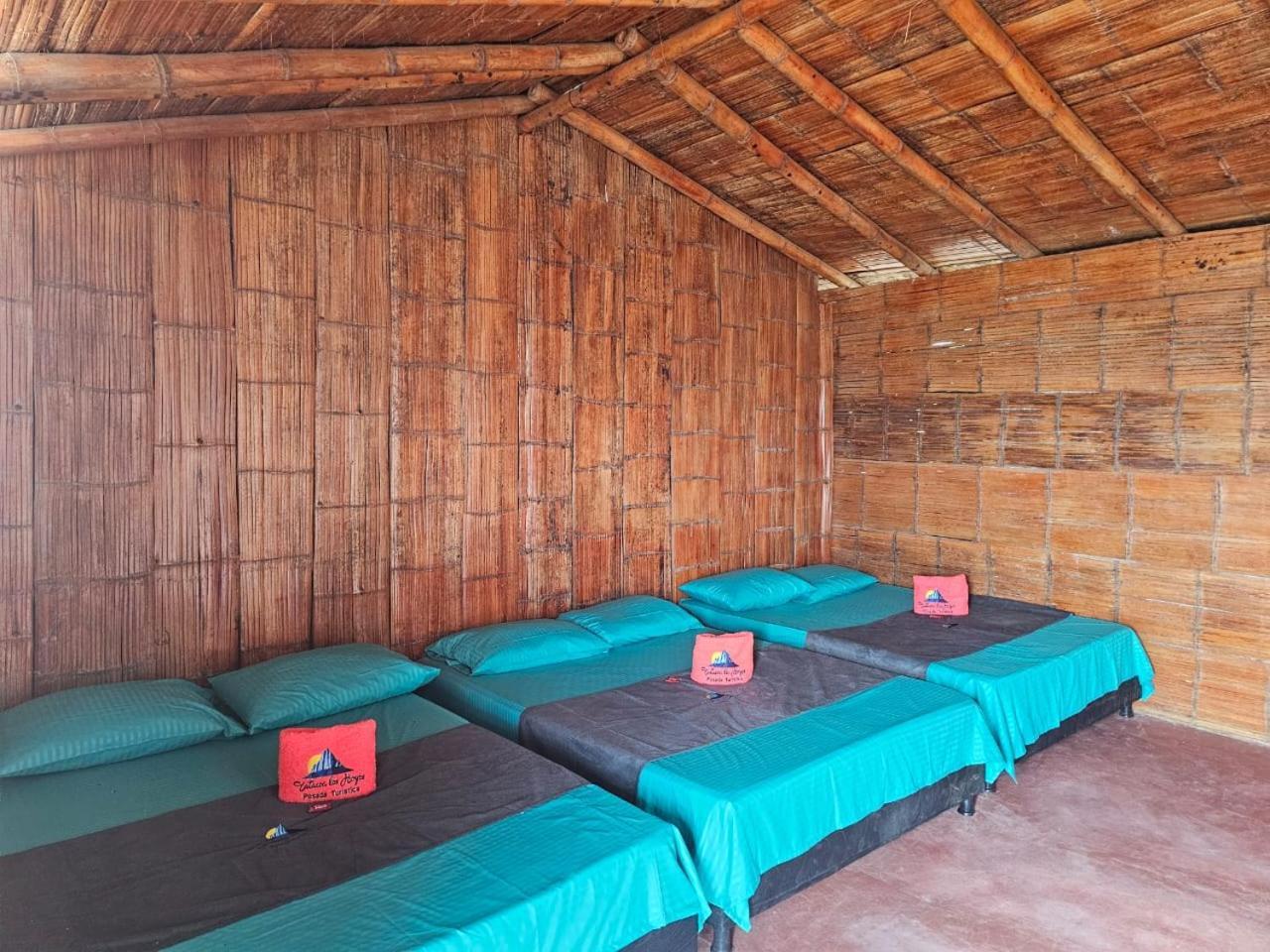 Estadero Los Hoyos Villavieja Ngoại thất bức ảnh