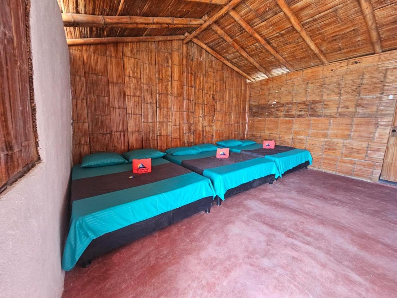 Estadero Los Hoyos Villavieja Ngoại thất bức ảnh