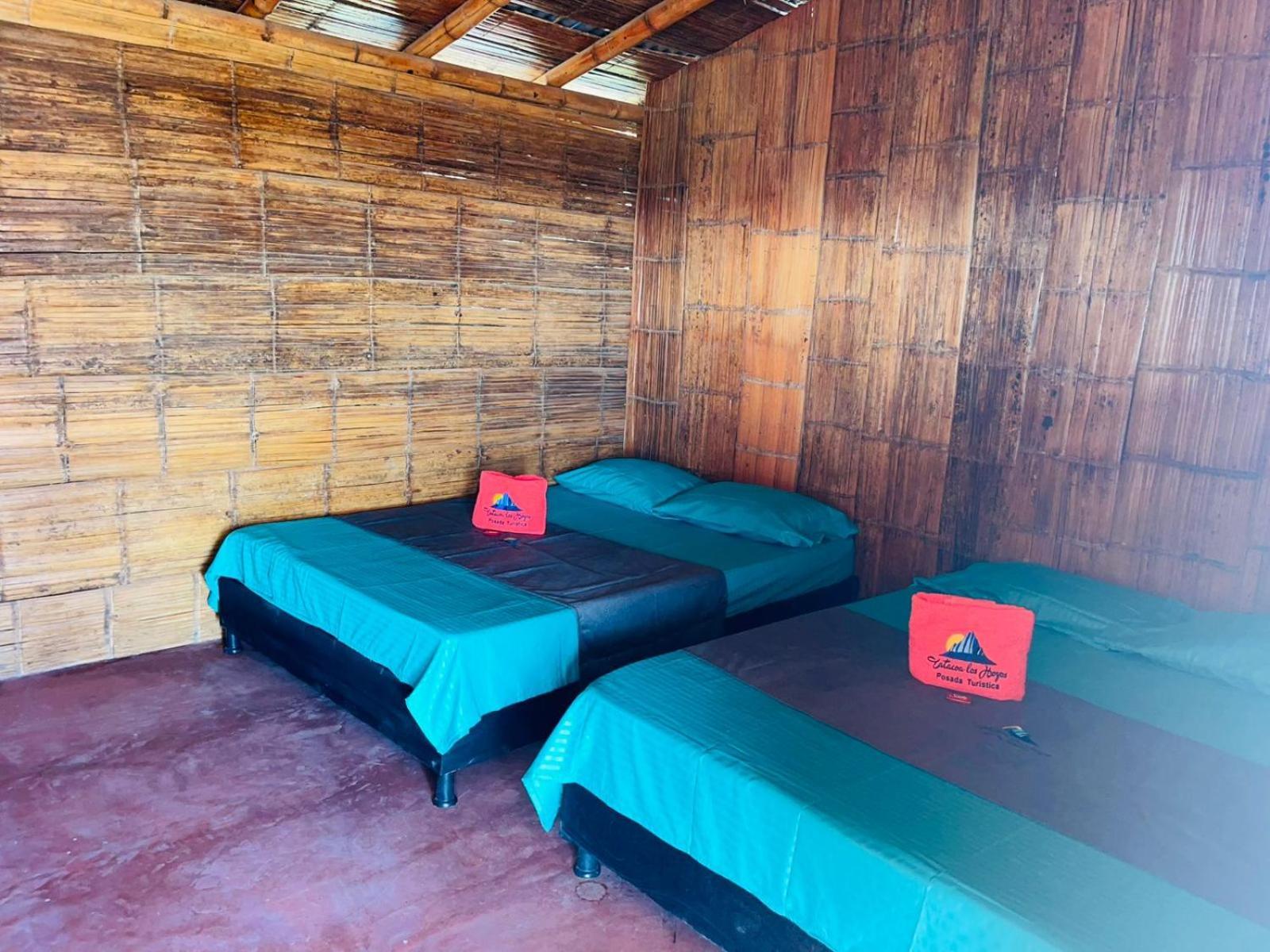 Estadero Los Hoyos Villavieja Ngoại thất bức ảnh