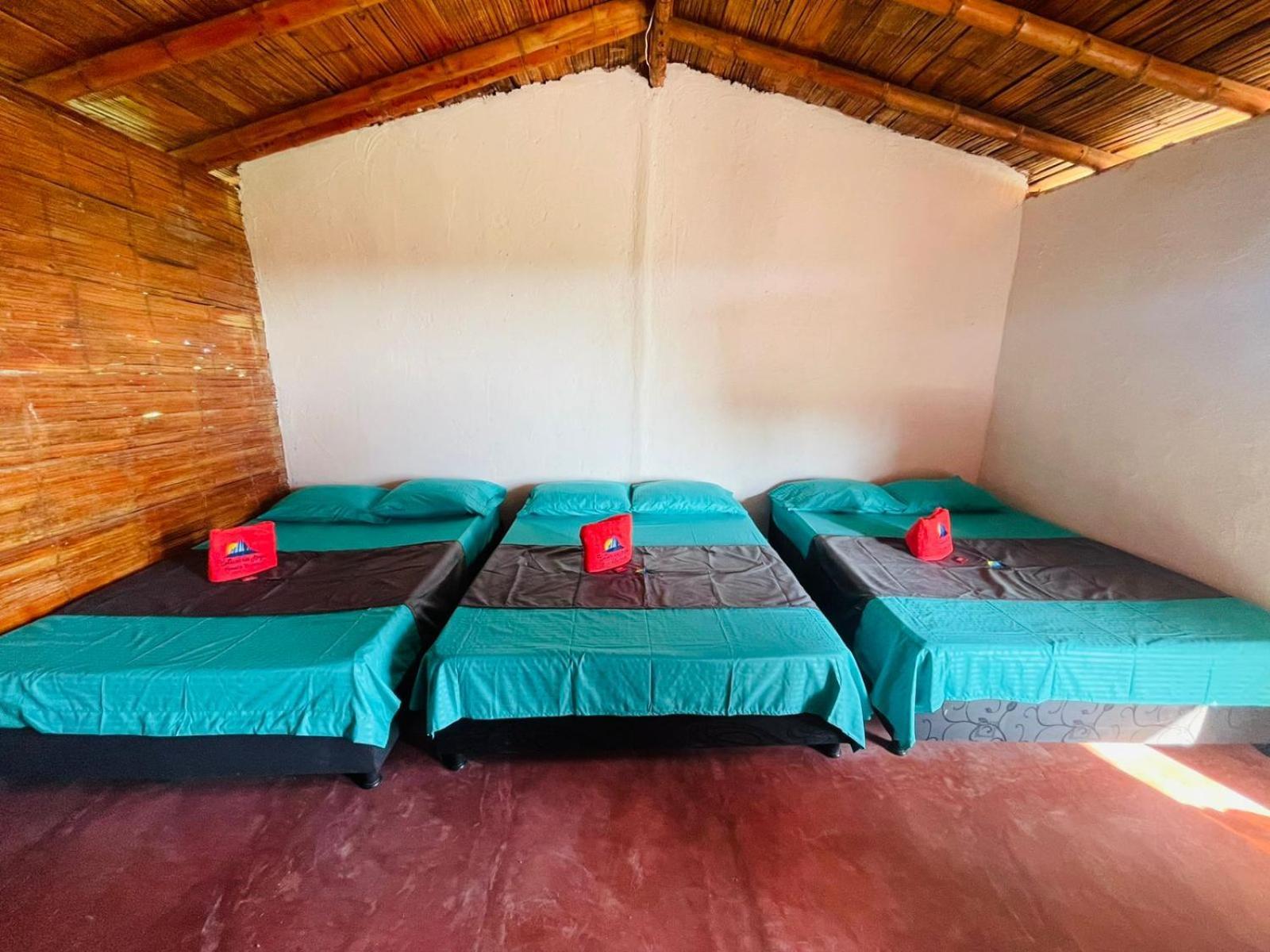 Estadero Los Hoyos Villavieja Ngoại thất bức ảnh